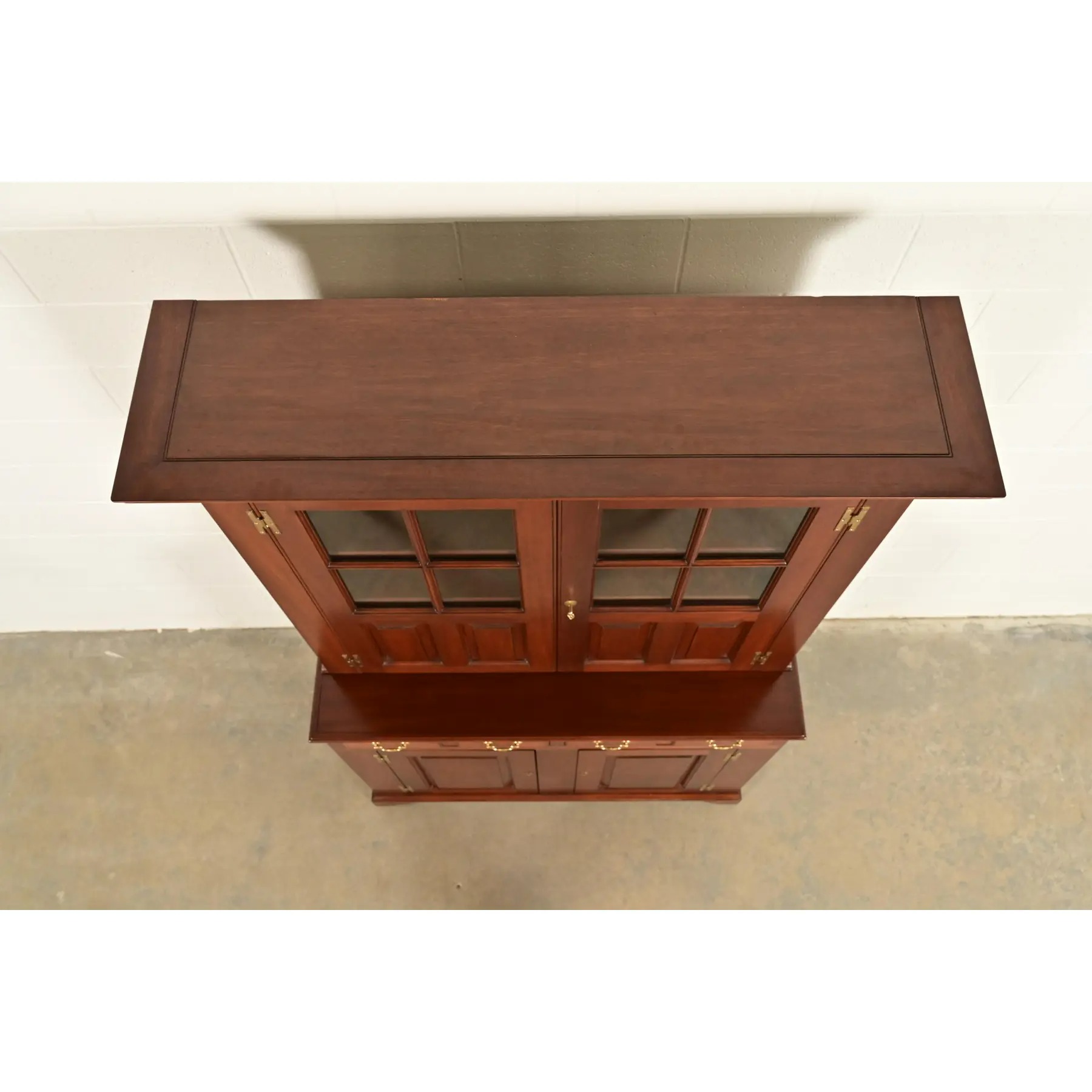 Kittinger Georgian Carved Mahogany Breakfront Bookcase Cabinet - Image 15
