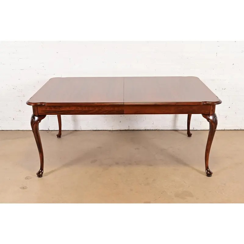 Ethan Allen Queen Anne Solid Cherry Wood Extension Dining Table, Newly Refinished - Image 7