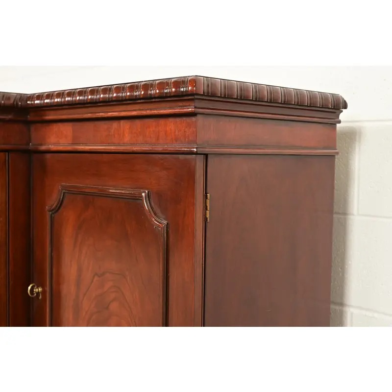 Baker Furniture Historic Charleston Georgian Flame Mahogany Breakfront Sideboard or Bar Cabinet - Image 9