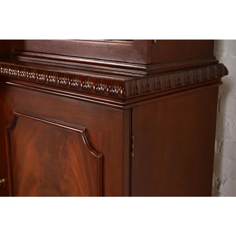 Baker Furniture Historic Charleston Georgian Flame Mahogany Lighted Breakfront Bookcase Cabinet - Image 9