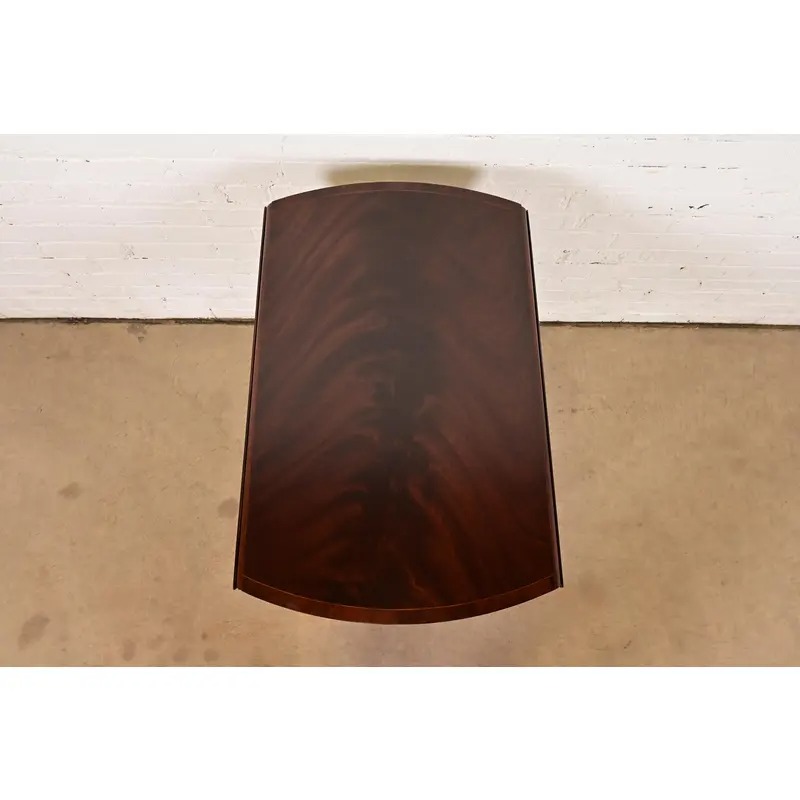 Baker Furniture Georgian Flame Mahogany Drop Leaf Pembroke Side Table, Newly Refinished - Image 10