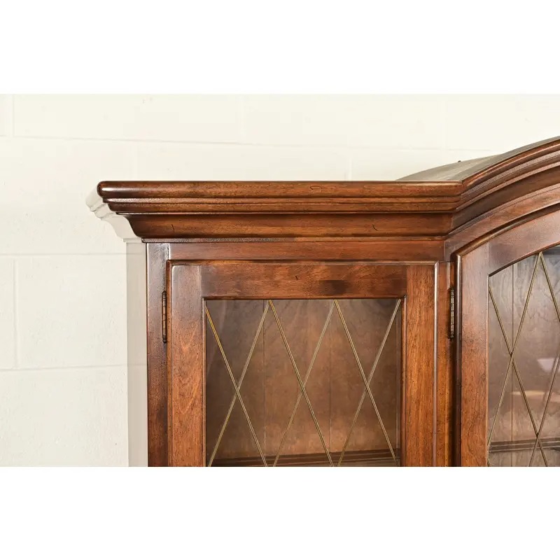 Ethan Allen Georgian Solid Maple Lighted Breakfront Bookcase Cabinet - Image 10