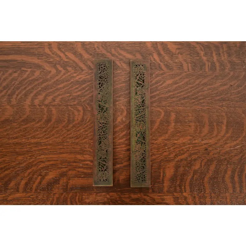 Tiffany Studios New York Grapevine Pattern Bronze Blotter Ends With Leather Desk Blotter - Image 9