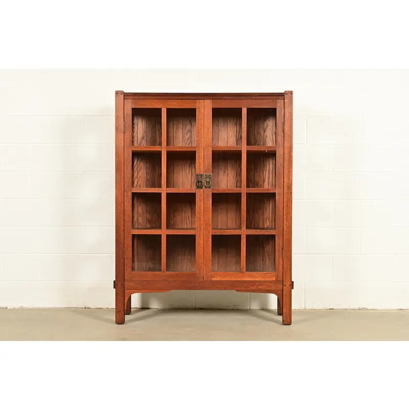 Charles Stickley Antique Mission Oak Arts & Crafts Bookcase Cabinet, Circa 1910
