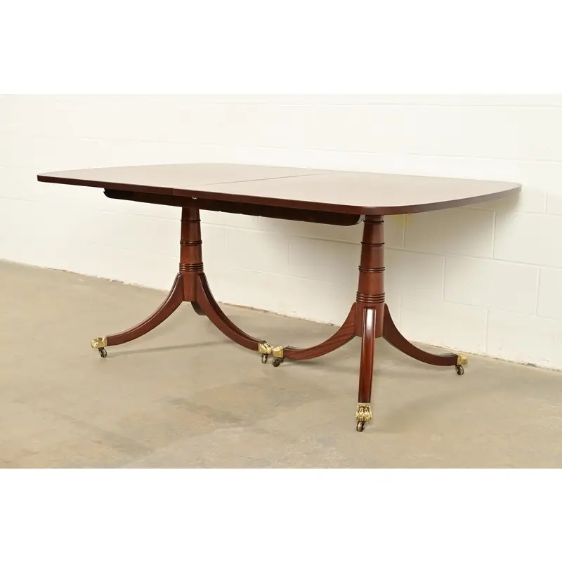 Kittinger Georgian Banded Mahogany Double Pedestal Dining Table, Newly Refinished - Image 2