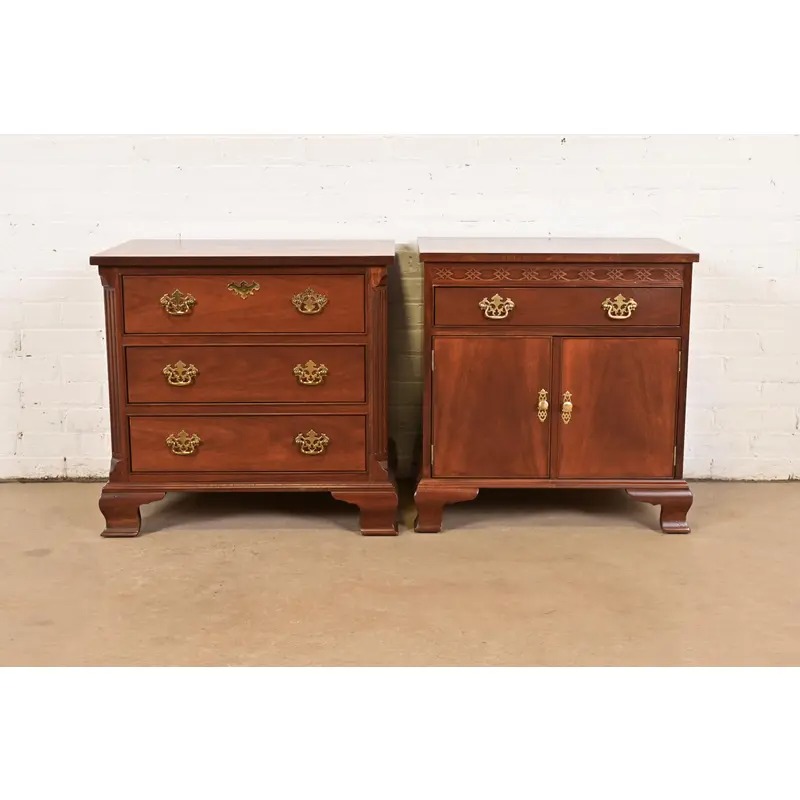 Baker Furniture Georgian Carved Mahogany Nightstands, Newly Refinished - Image 3
