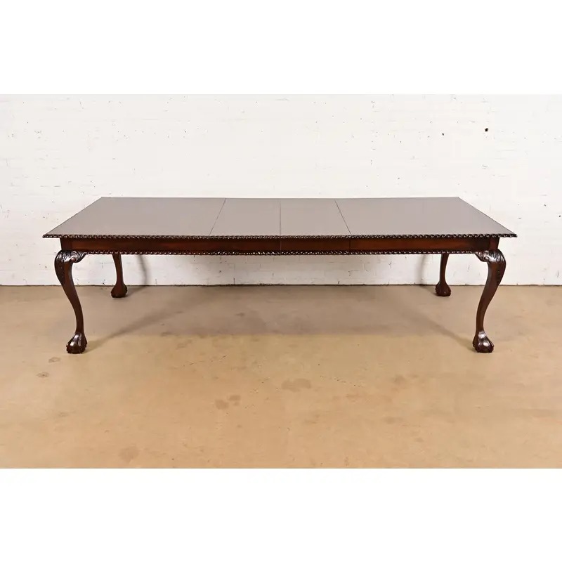 Henredon Style Chippendale Carved Mahogany Extension Dining Table, Newly Refinished - Image 3