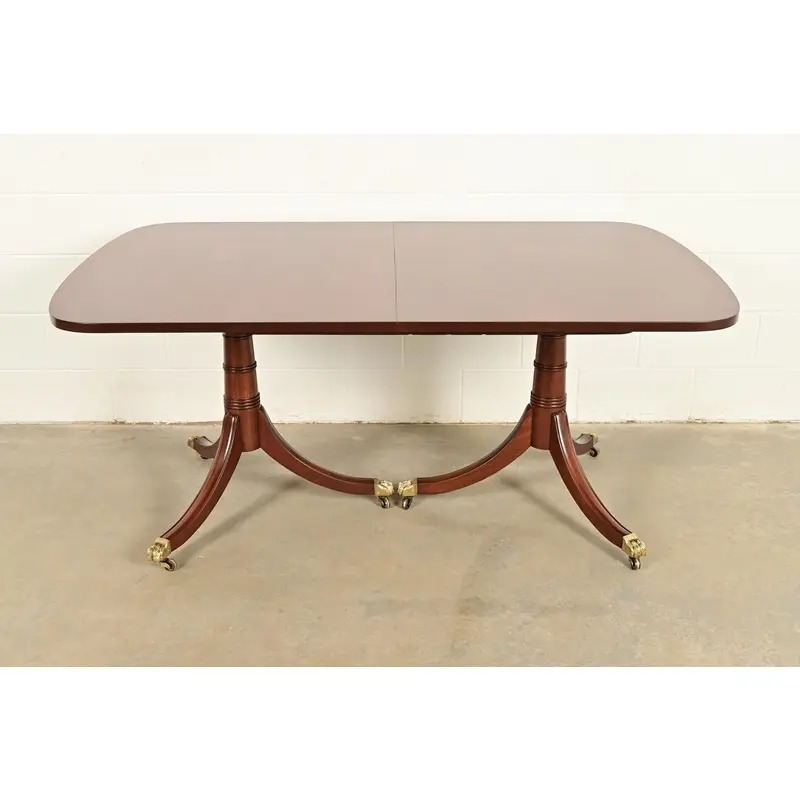 Kittinger Georgian Banded Mahogany Double Pedestal Dining Table, Newly Refinished - Image 3