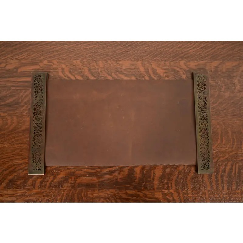 Tiffany Studios New York Grapevine Pattern Bronze Blotter Ends With Leather Desk Blotter - Image 2