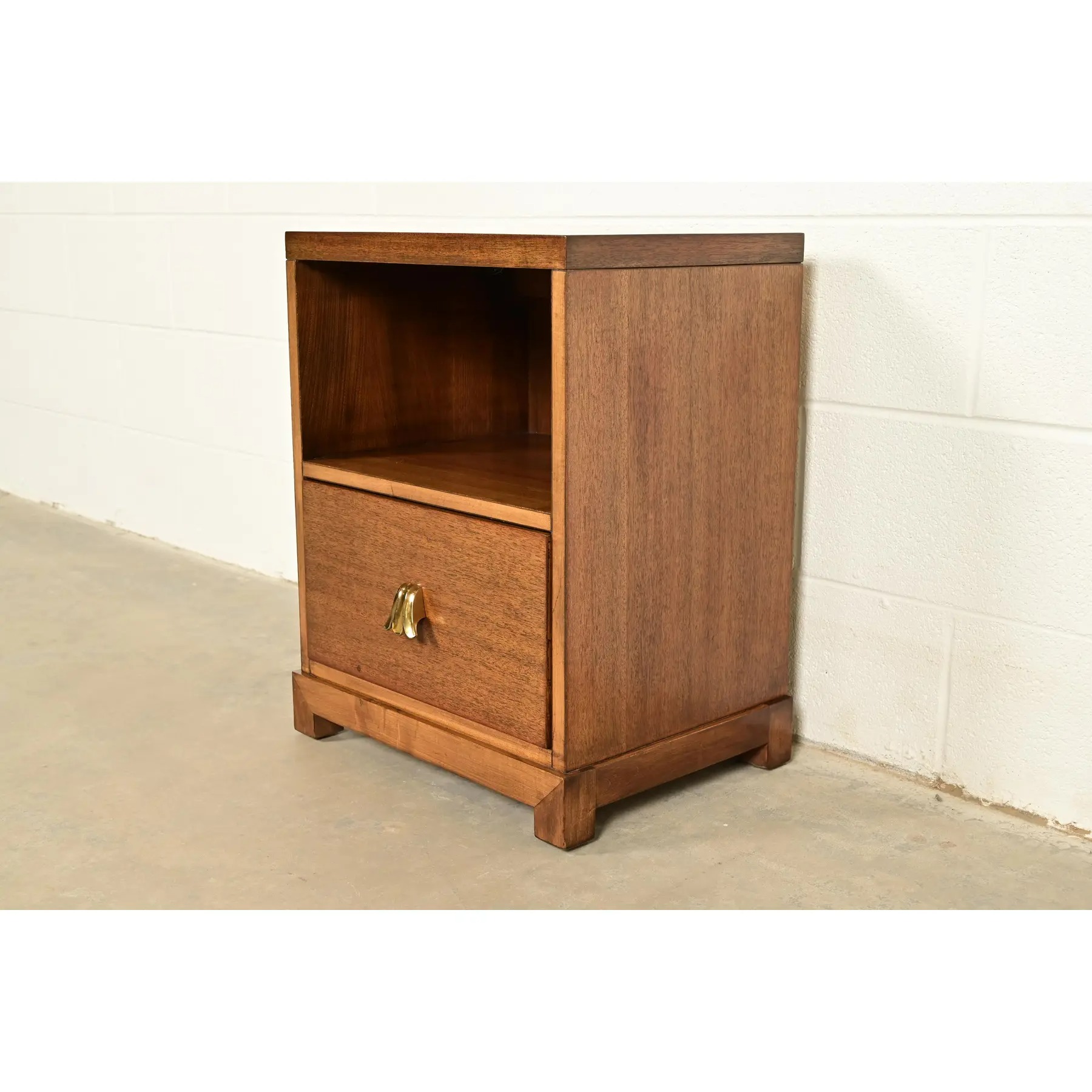 T. H. Robsjohn-Gibbings for Widdicomb Mid-Century Modern Hollywood Regency Mahogany Nightstand, 1950s - Image 3