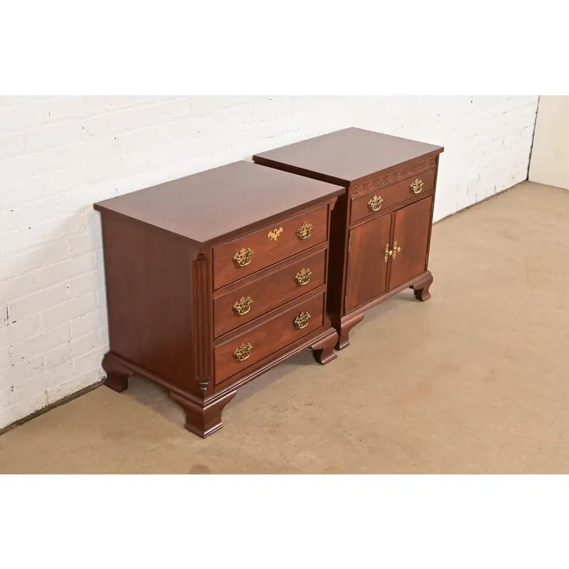 Baker Furniture Georgian Carved Mahogany Nightstands, Newly Refinished - Image 4