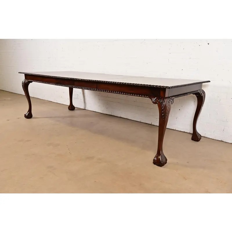 Henredon Style Chippendale Carved Mahogany Extension Dining Table, Newly Refinished - Image 4