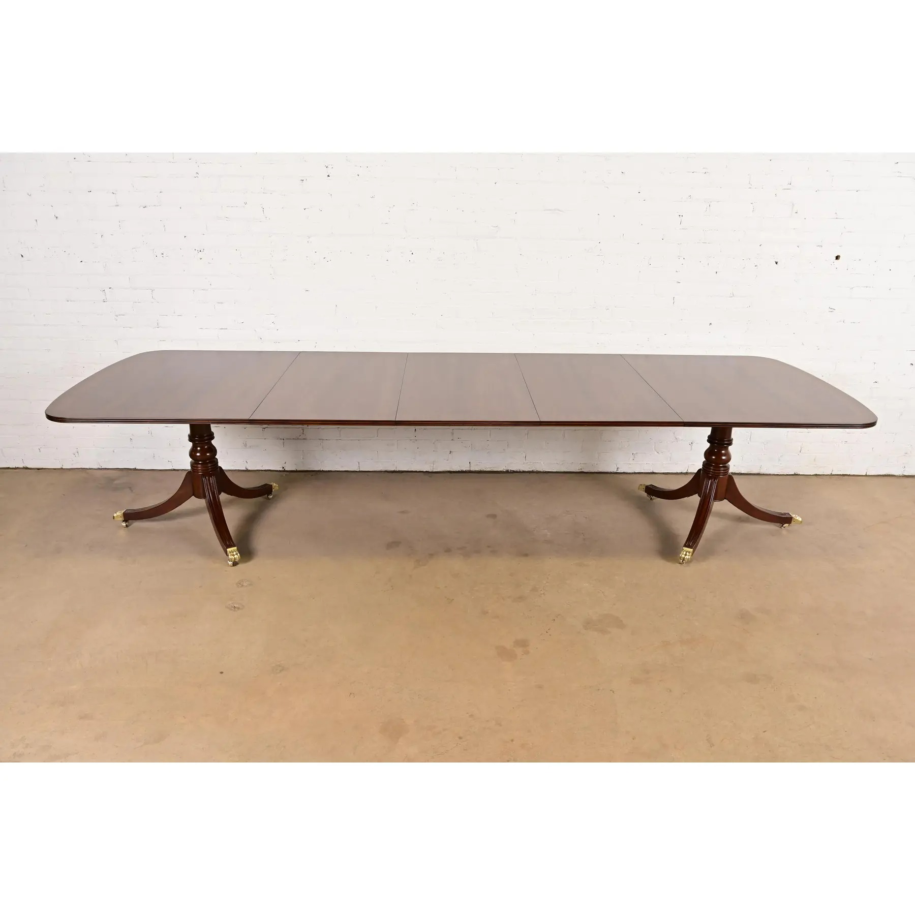 Henredon Georgian Banded Mahogany Double Pedestal Extension Dining Table, Newly Refinished - Image 2