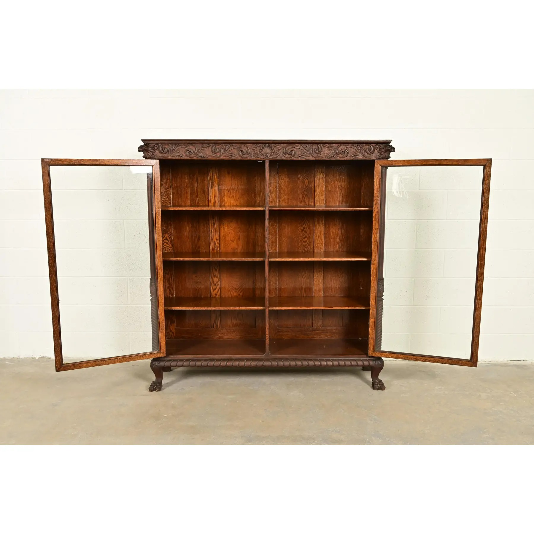 R. J. Horner Style Victorian Oak Double Bookcase With Carved Lion Heads and Paw Feet, Circa 1890s - Image 5