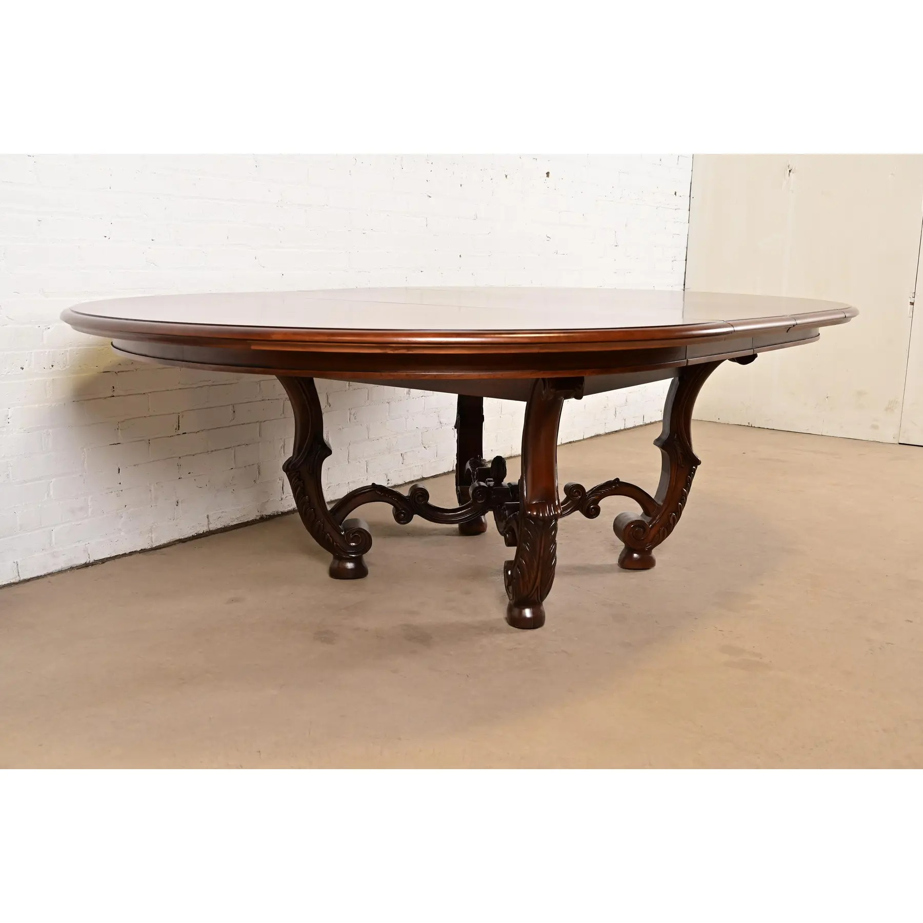 Henredon Italian Provincial Carved Walnut and Burl Wood Pedestal Extension Dining Table, Newly Refinished - Image 4