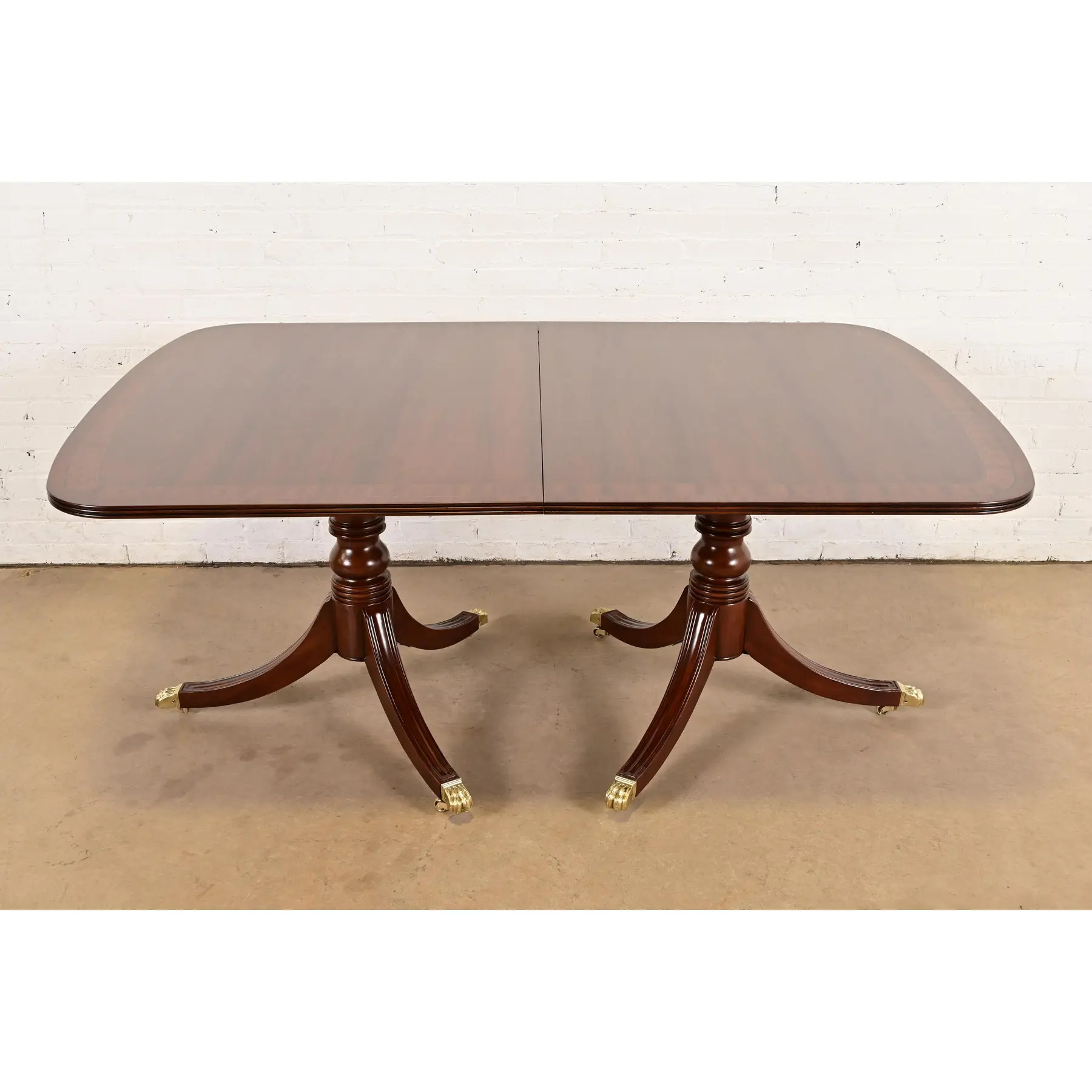 Henredon Georgian Banded Mahogany Double Pedestal Extension Dining Table, Newly Refinished - Image 7