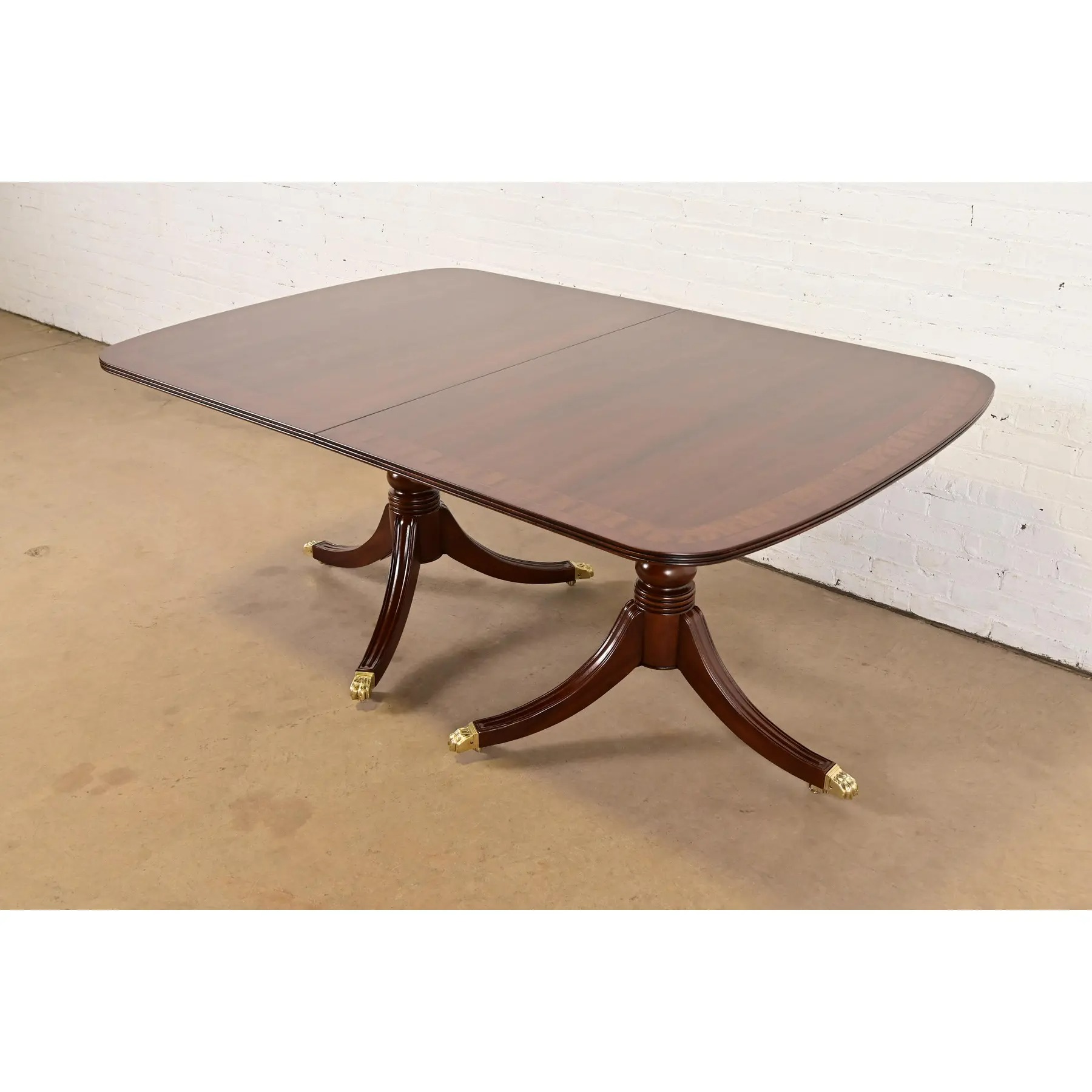 Henredon Georgian Banded Mahogany Double Pedestal Extension Dining Table, Newly Refinished - Image 8