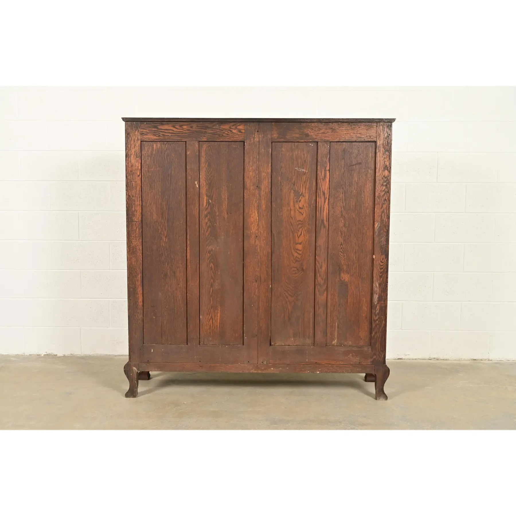 R. J. Horner Style Victorian Oak Double Bookcase With Carved Lion Heads and Paw Feet, Circa 1890s - Image 12