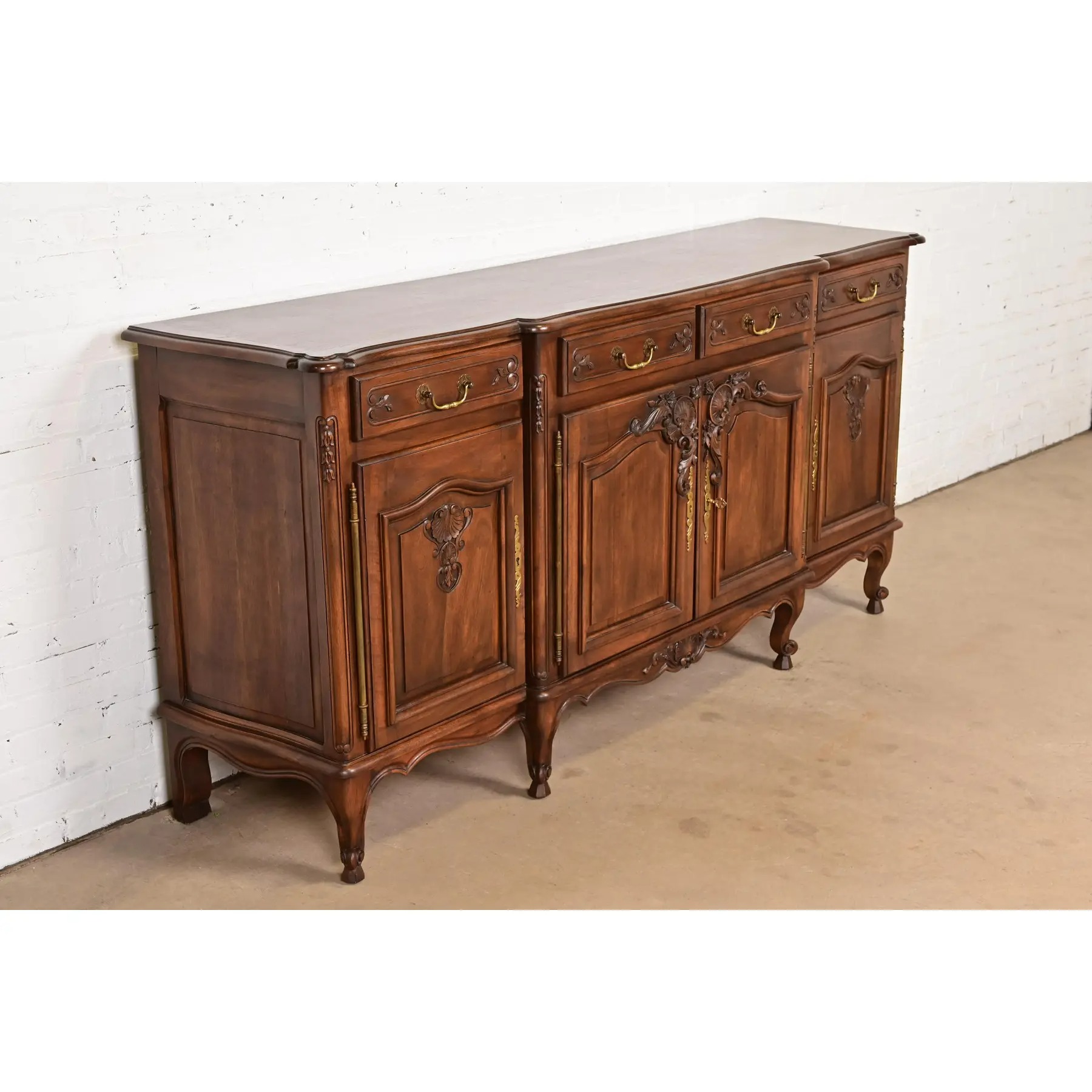 Karges Style French Provincial Louis XV Carved Walnut Sideboard Credenza - Image 4