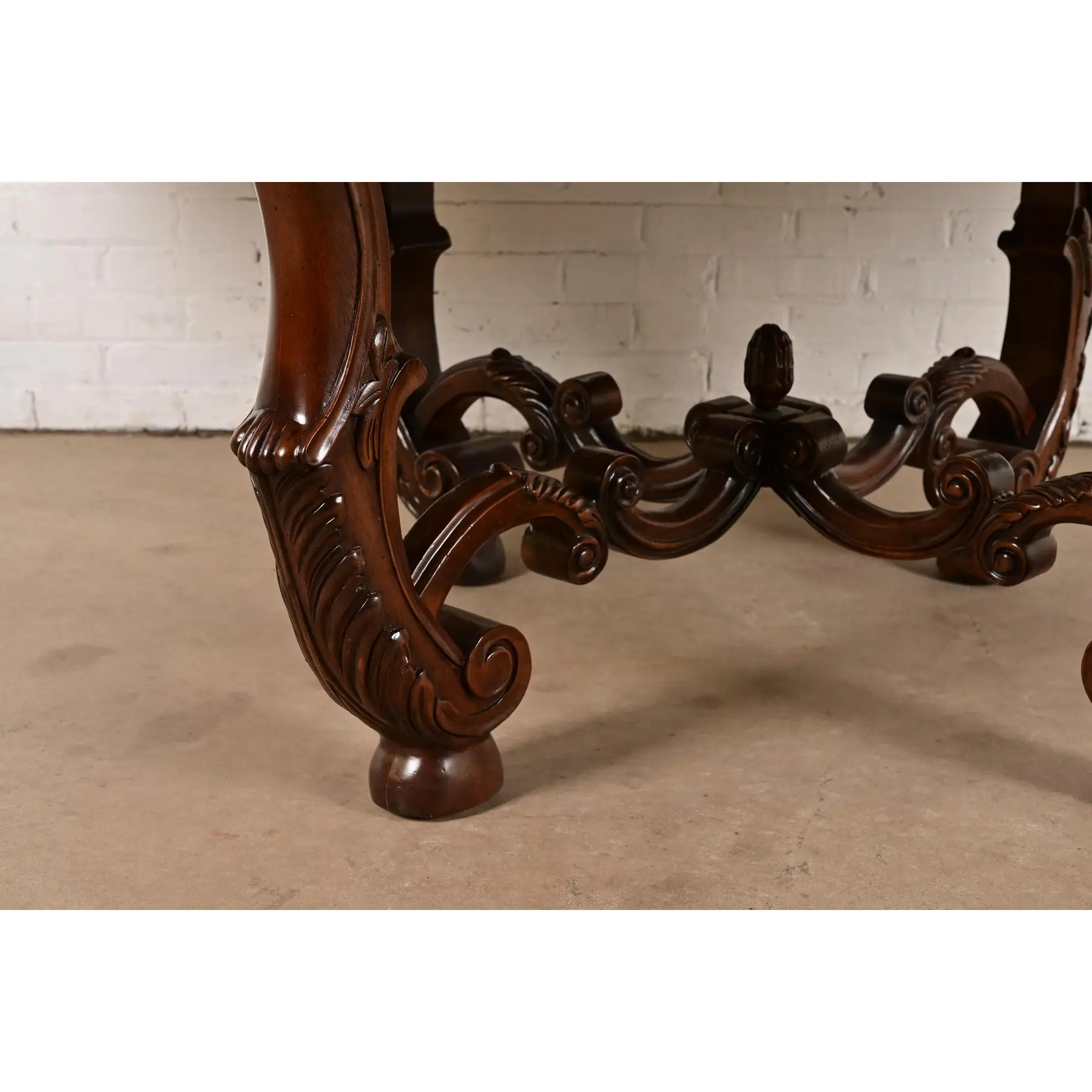 Henredon Italian Provincial Carved Walnut and Burl Wood Pedestal Extension Dining Table, Newly Refinished - Image 11