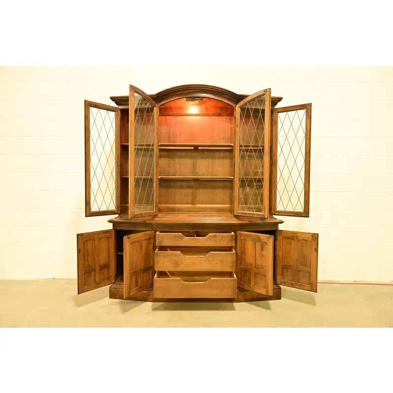 Ethan Allen Georgian Solid Maple Lighted Breakfront Bookcase Cabinet - Image 5