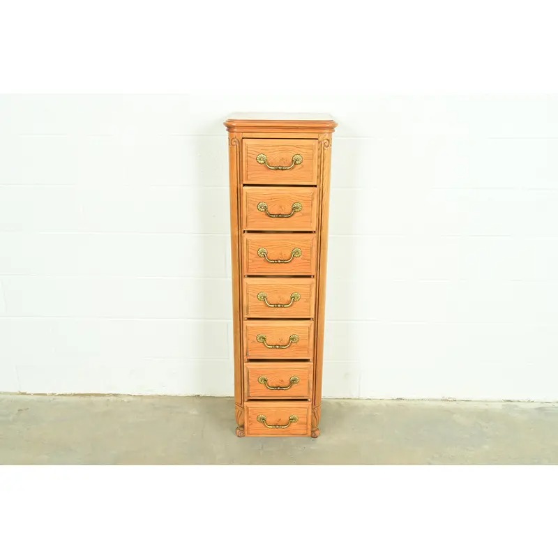Hickory French Provincial Louis XV Carved Oak Lingerie Chest or Semainier - Image 5