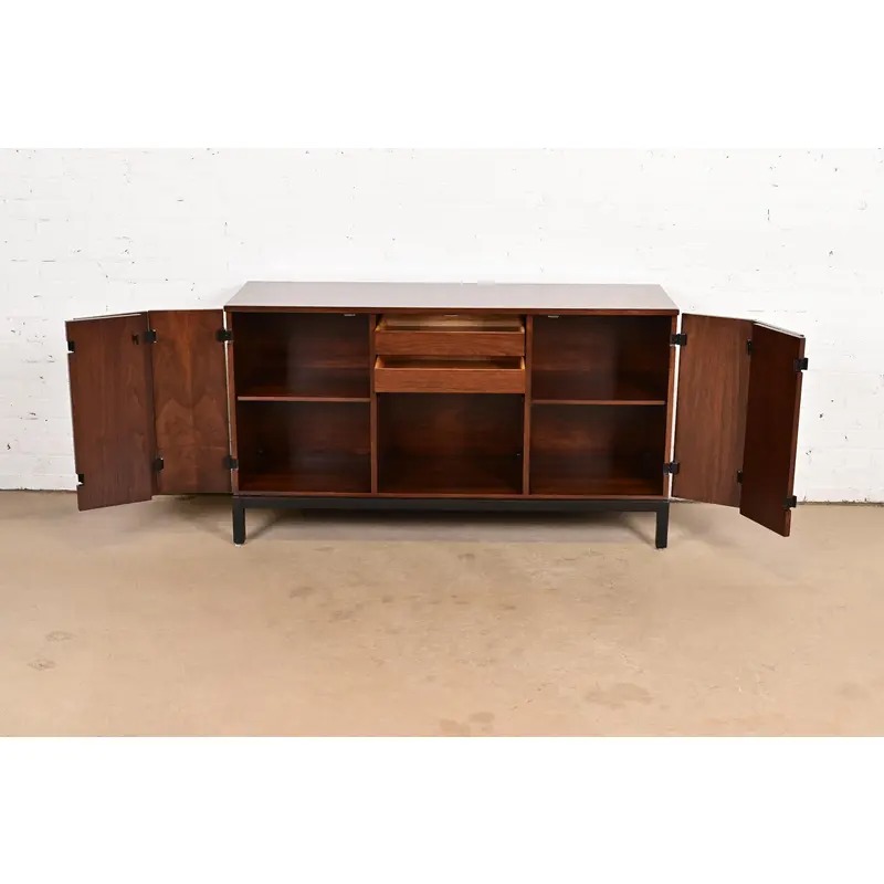 Milo Baughman for Directional Walnut and Ebonized Sideboard Credenza, Newly Refinished - Image 5