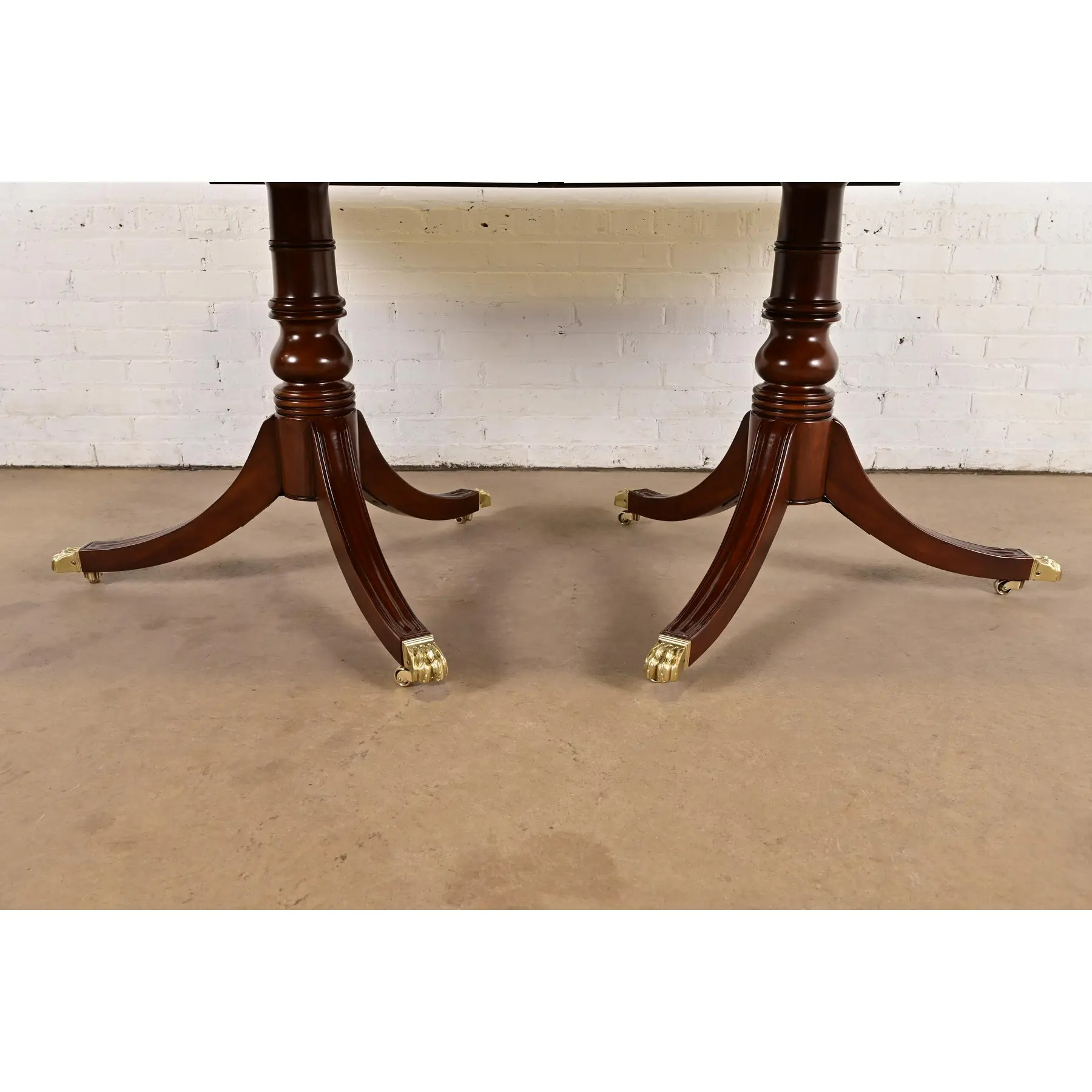 Henredon Georgian Banded Mahogany Double Pedestal Extension Dining Table, Newly Refinished - Image 11