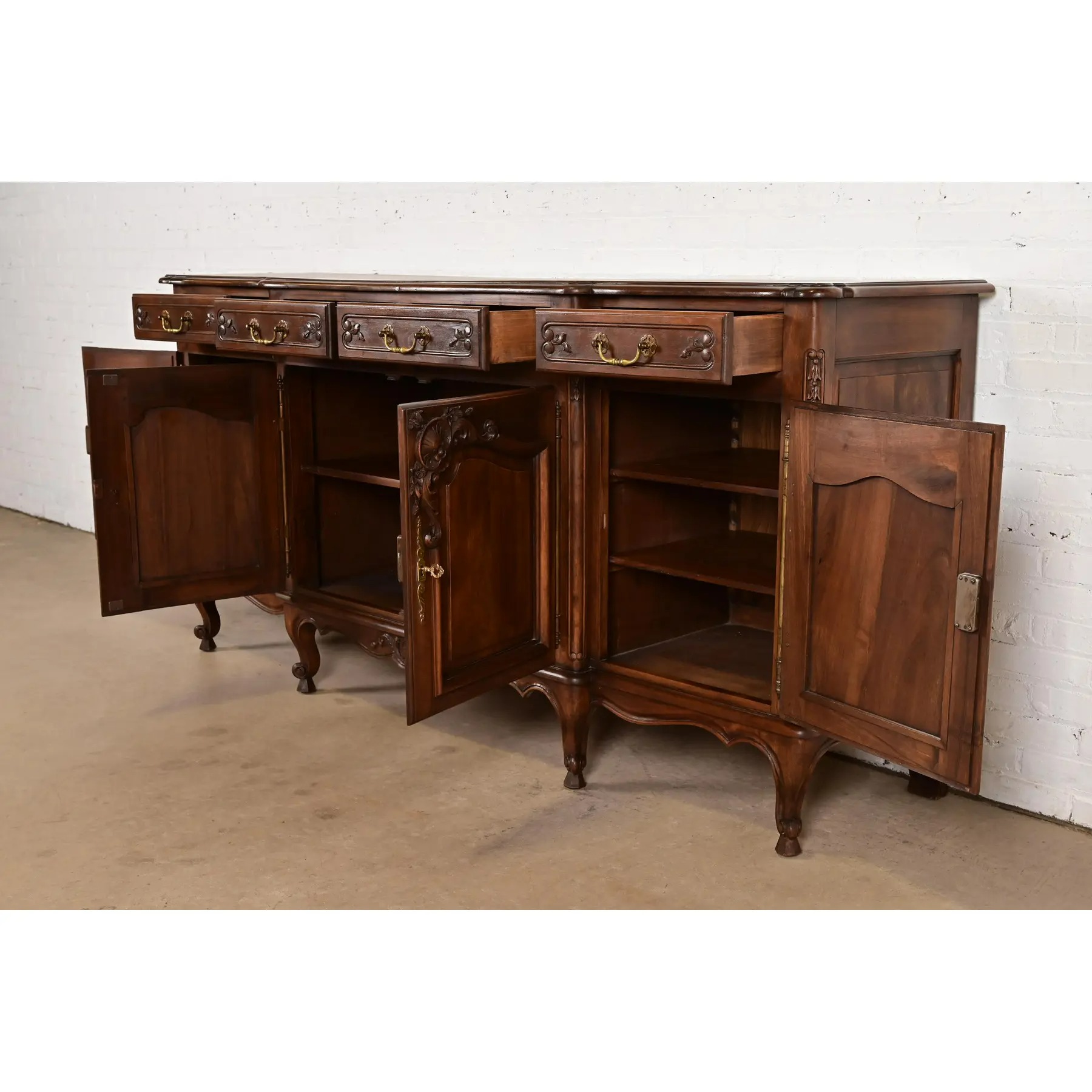 Karges Style French Provincial Louis XV Carved Walnut Sideboard Credenza - Image 6