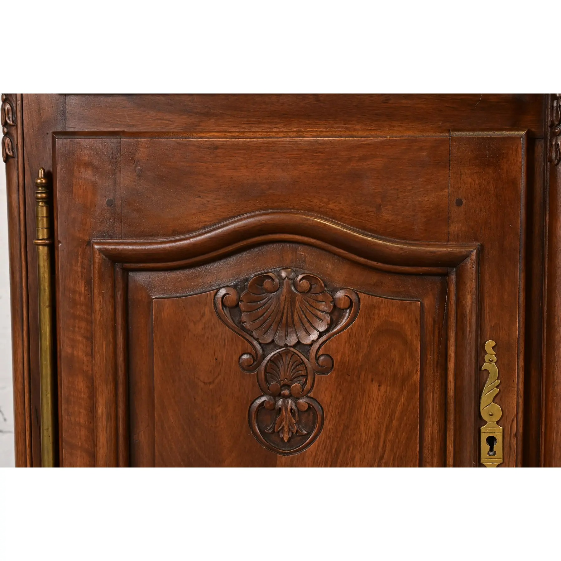 Karges Style French Provincial Louis XV Carved Walnut Sideboard Credenza - Image 10