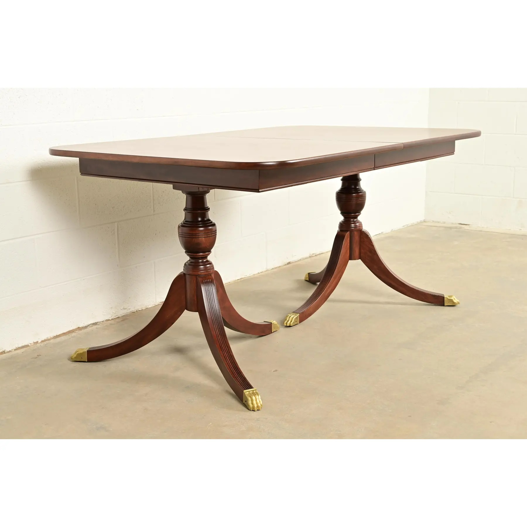 Baker Furniture Style Georgian Mahogany Double Pedestal Extension Dining Table, Newly Refinished - Image 4