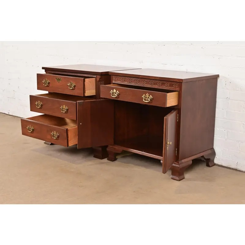 Baker Furniture Georgian Carved Mahogany Nightstands, Newly Refinished - Image 6