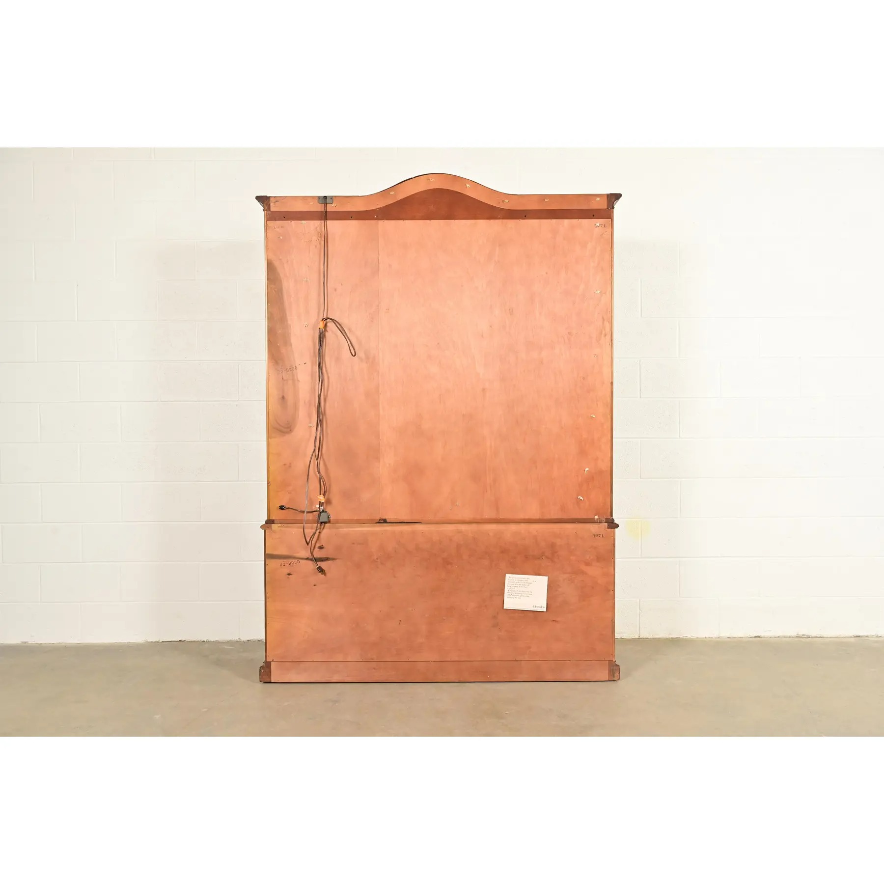 Henredon French Provincial Louis XV Carved Walnut Lighted Breakfront Bookcase Cabinet, Circa 1970s - Image 16