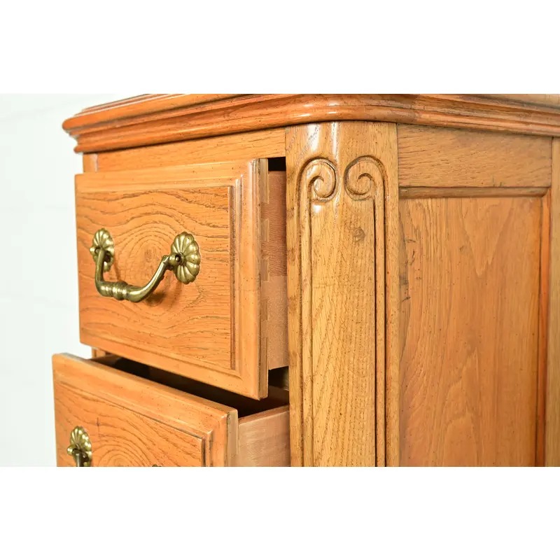 Hickory French Provincial Louis XV Carved Oak Lingerie Chest or Semainier - Image 7