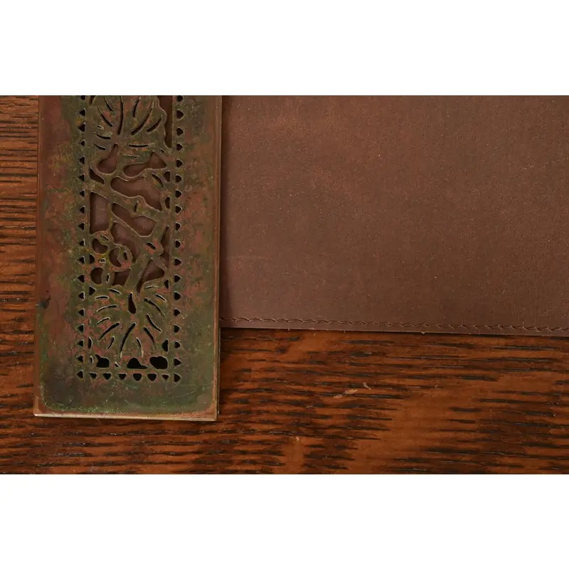 Tiffany Studios New York Grapevine Pattern Bronze Blotter Ends With Leather Desk Blotter - Image 7