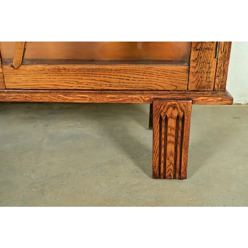 Antique English Art Deco Carved Oak Bookcase or Display Cabinet, Circa 1920s - Image 8