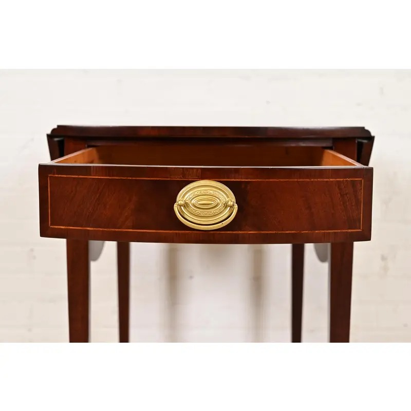 Baker Furniture Georgian Flame Mahogany Drop Leaf Pembroke Side Table, Newly Refinished - Image 8