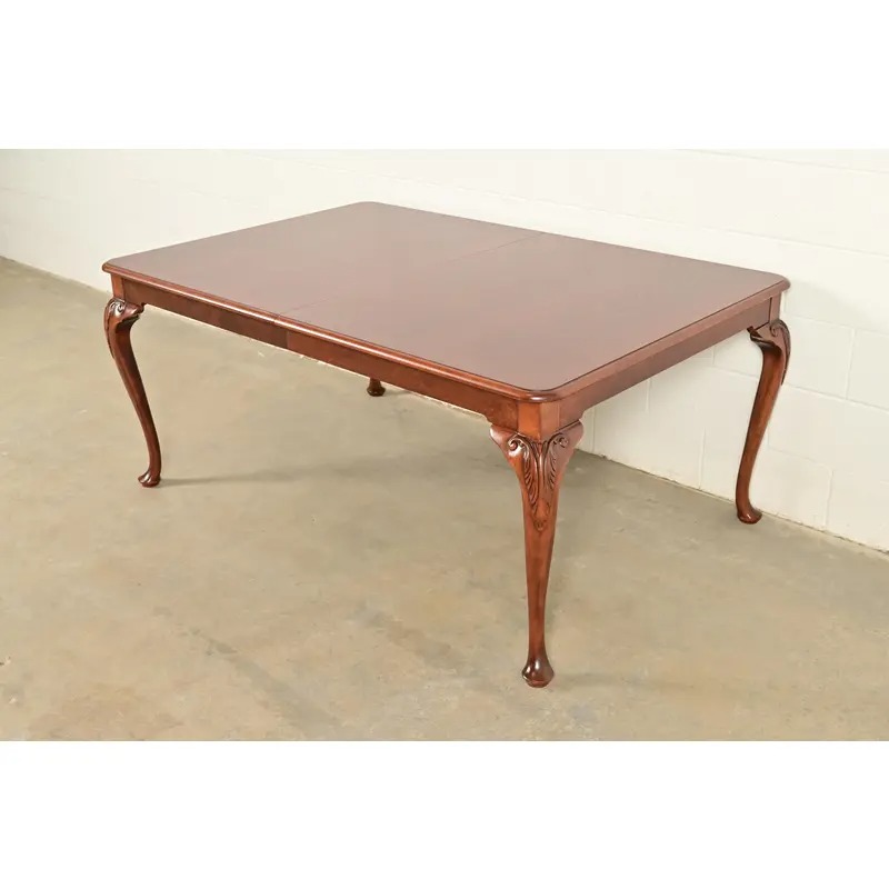 Baker Furniture Queen Anne Carved Cherry and Burl Wood Extension Dining Table, Newly Refinished - Image 7