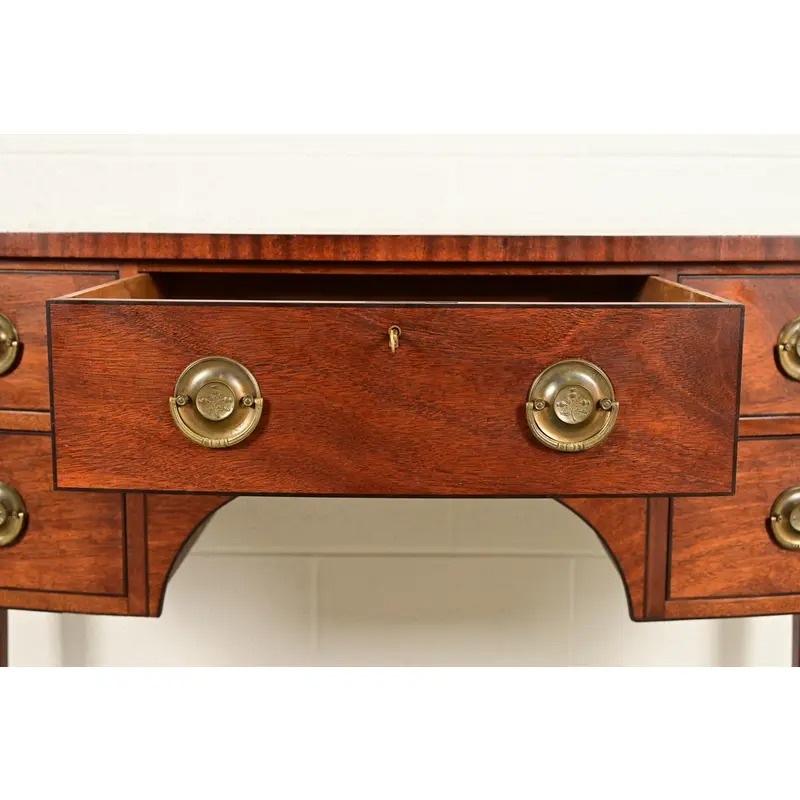 Baker Furniture Style Federal Mahogany Bow Front Sideboard Credenza or Buffet - Image 8