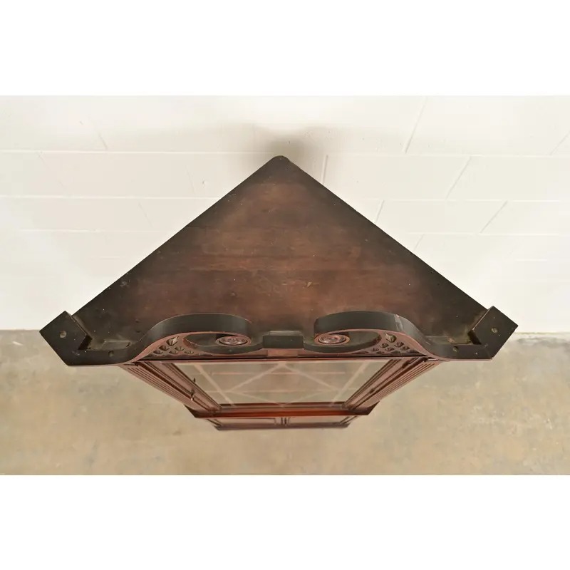 Baker Furniture Style Georgian Flame Mahogany Corner Cabinet, Circa 1940s - Image 8