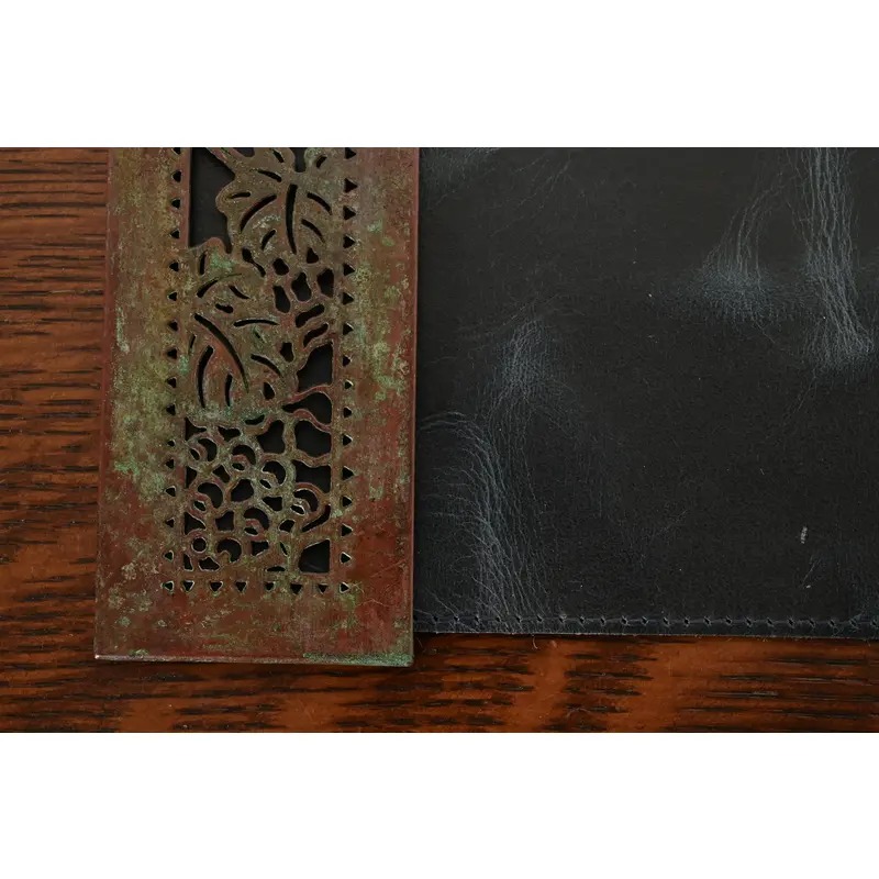 Tiffany Studios New York Grapevine Bronze Blotter Ends With Leather Desk Blotter - Image 8
