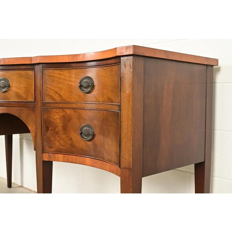 Baker Furniture Style Georgian Flame Mahogany Serpentine Front Sideboard Credenza - Image 9