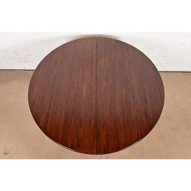 Skovby Danish Modern Sculpted Rosewood Extension Dining Table, Newly Refinished - Image 9