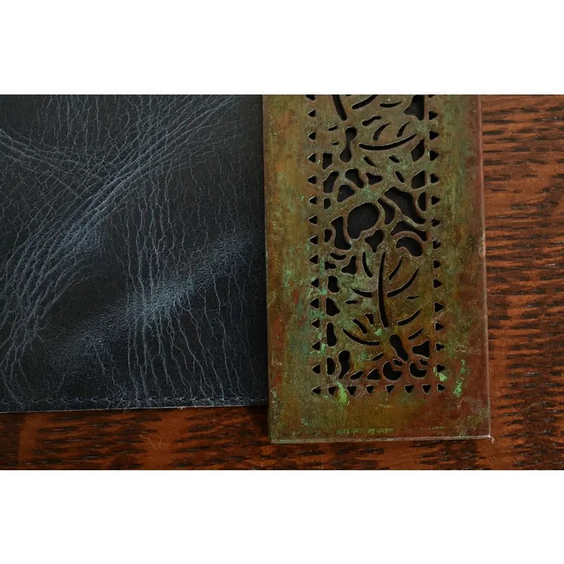 Tiffany Studios New York Grapevine Bronze Blotter Ends With Leather Desk Blotter - Image 9