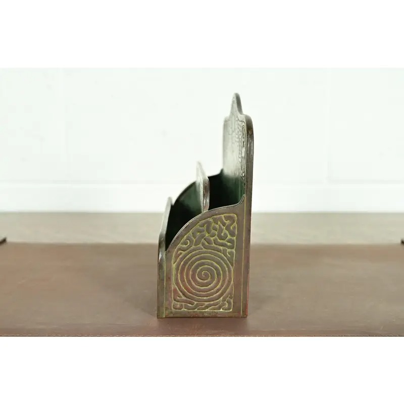 Tiffany Studios New York Zodiac Pattern Bronze Letter Rack - Image 9