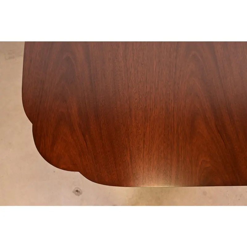 Kindel Furniture Georgian Mahogany Double Pedestal Extension Dining Table, Newly Refinished - Image 10