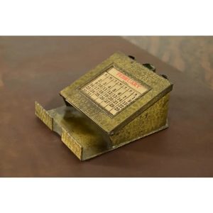 Roycroft Arts & Crafts Brass Finished Hammered Copper Perpetual Desk Calendar Frame