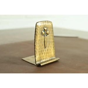 Roycroft Arts & Crafts Hammered Brass Over Copper Bookend, Circa 1920s