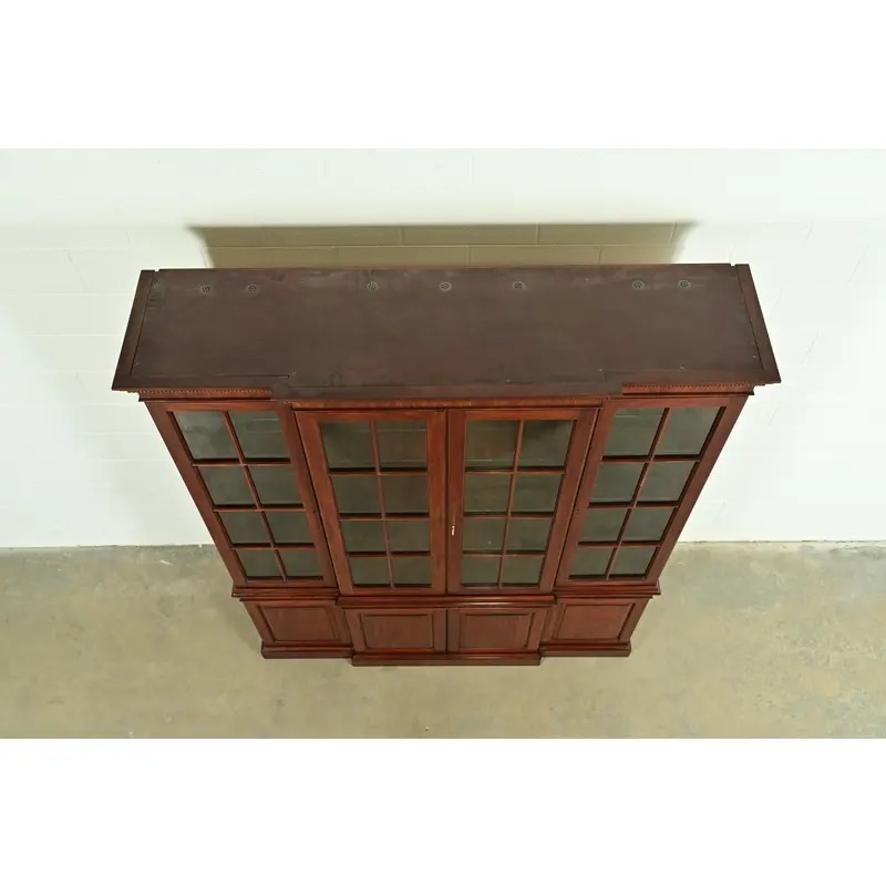Henkel Harris Georgian Carved Mahogany Lighted Breakfront Bookcase Cabinet - Image 14