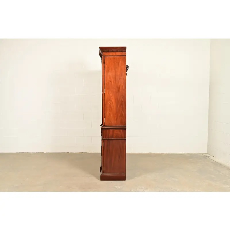 Councill Craftsmen Georgian Banded Flame Mahogany Lighted Breakfront Bookcase Cabinet - Image 15
